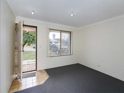 6 Ballard Place, Maddington WA 6109