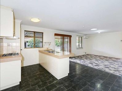 6 Ballard Place, Maddington WA 6109