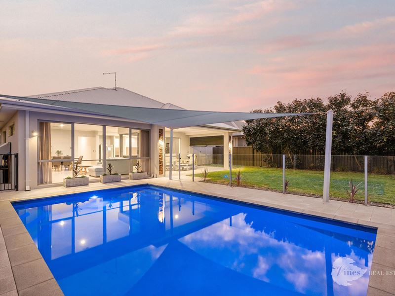 35 Crescendo Green, The Vines WA 6069