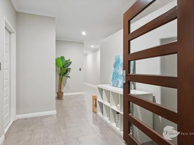 35 Crescendo Green, The Vines WA 6069