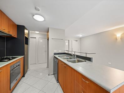 14/15 Tanunda Drive, Rivervale WA 6103
