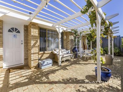 26 Pacific Way, Beldon WA 6027