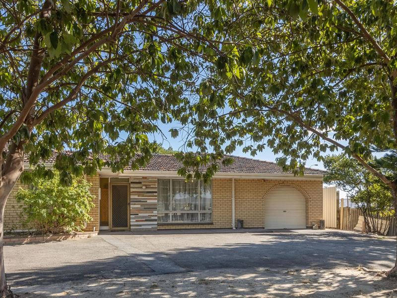 1941 West Swan Road, Caversham WA 6055