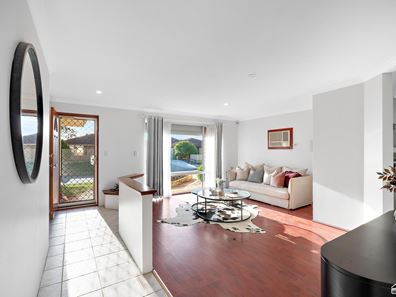 12 Waterway Cove, Seville Grove WA 6112