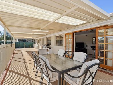 13 Bauhinia Road, Forrestfield WA 6058