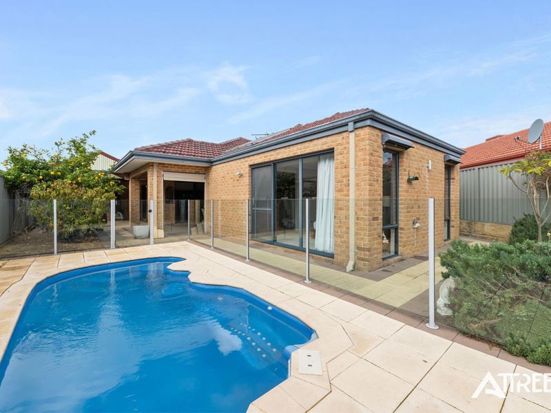13 Hearst Link, Piara Waters WA 6112