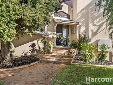 4/133 (2/133) Ormsby Terrace, Silver Sands WA 6210