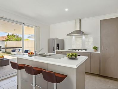 43 Cedar Way, Maddington WA 6109