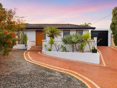 54 Sporing Way, Hillarys WA 6025