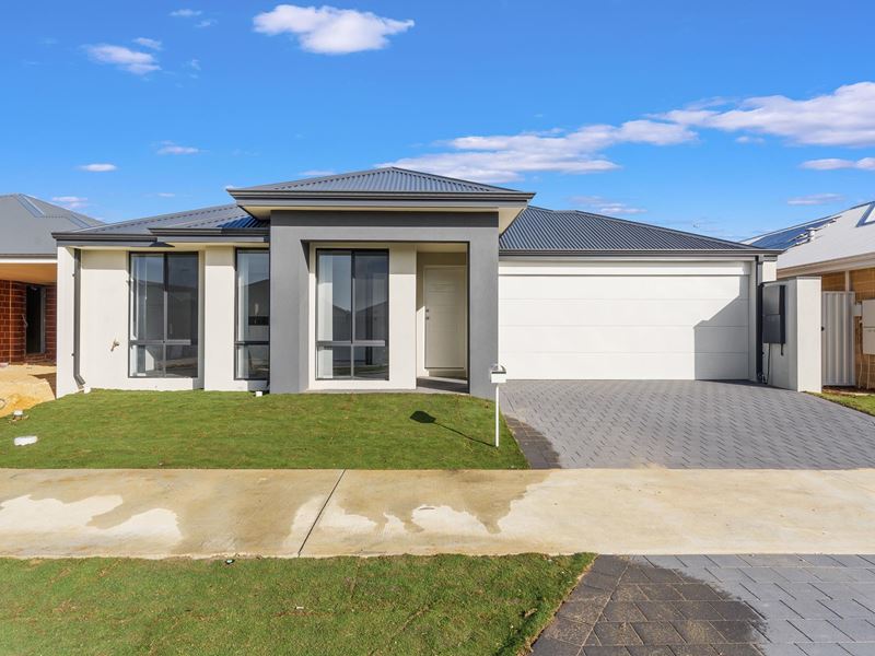 13 Longwood Way, Lakelands WA 6180