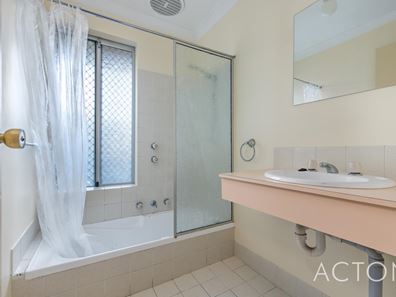 21A Parkside Avenue, Mount Pleasant WA 6153