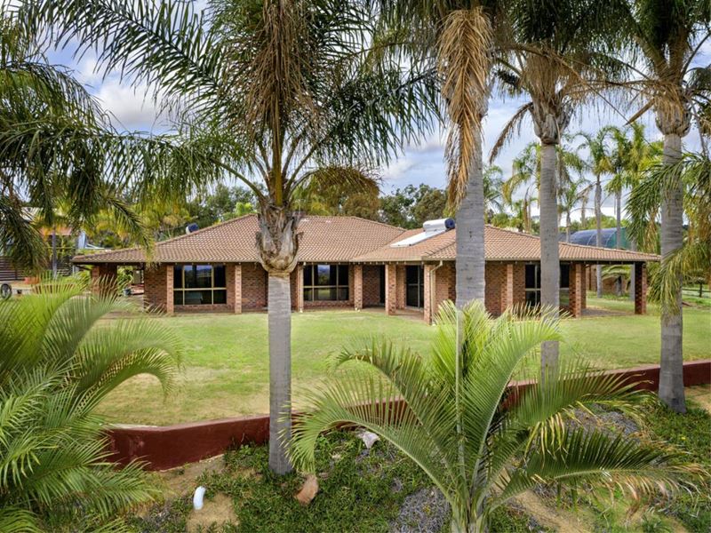 17 Webber Road, Moresby WA 6530