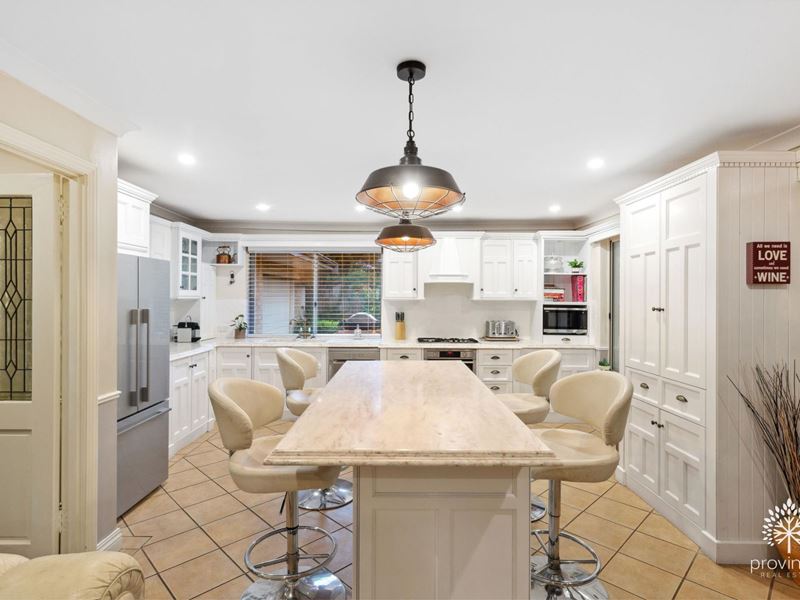 33 Hill Street, Gooseberry Hill WA 6076