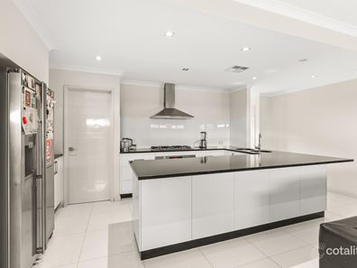 21 Flagstaff Road, Landsdale WA 6065
