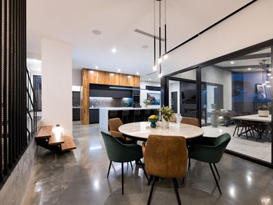 4A Woodley Crescent, Melville WA 6156