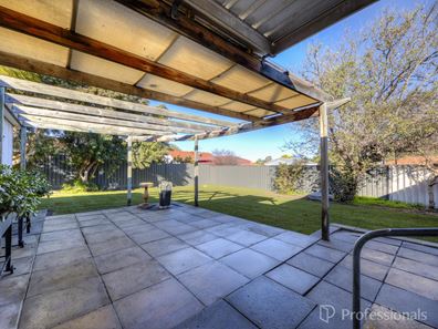 10 Butterick Place, Girrawheen WA 6064
