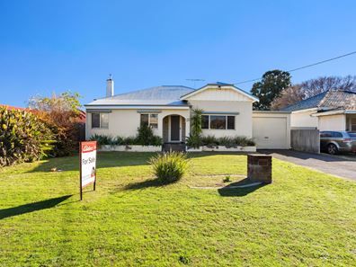 12 Queensbury Street, South Bunbury WA 6230