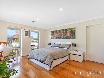 22 Harvest Lakes Boulevard, Atwell WA 6164