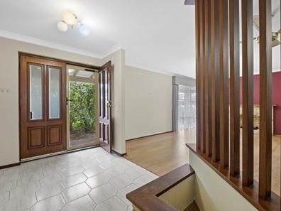 15 Kirwan Way, Winthrop WA 6150