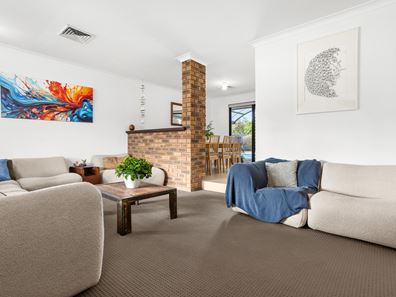 16 Congdon Way, Booragoon WA 6154