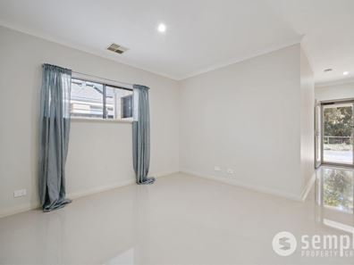 114 Mornington Crescent, Wandi WA 6167