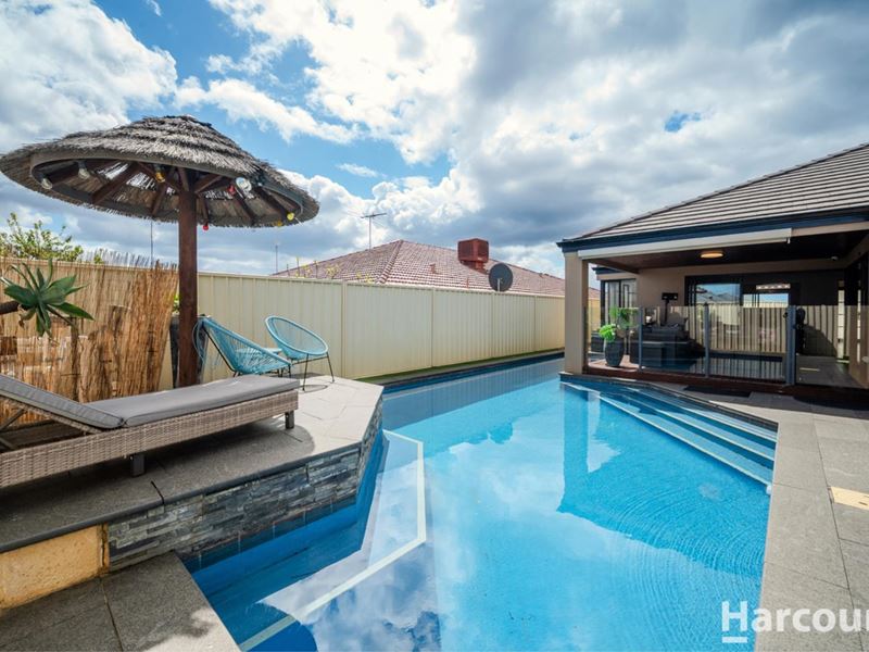 8 Bardeen Pass, Carramar WA 6031
