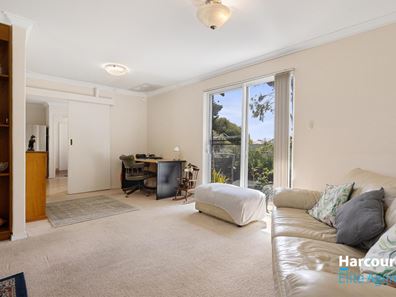 10 Stanton Street, Safety Bay WA 6169