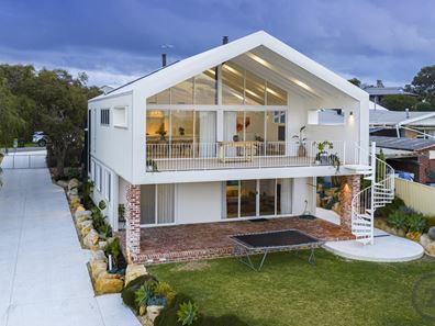 10 Koolinda Street, Falcon WA 6210