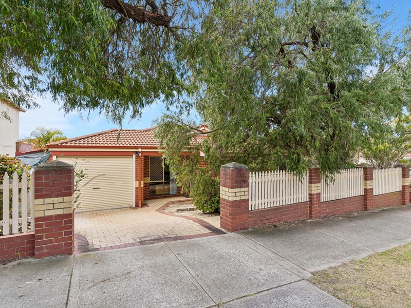42A Teague Street, Victoria Park WA 6100