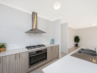 53 Weewar Circuit, South Yunderup WA 6208