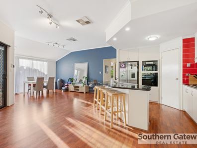 5 Dunster Way, Orelia WA 6167