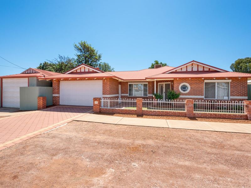 24A Salisbury Road, South Kalgoorlie WA 6430