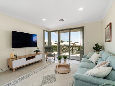 12/2 Lahinch Vista, Gnangara WA 6077