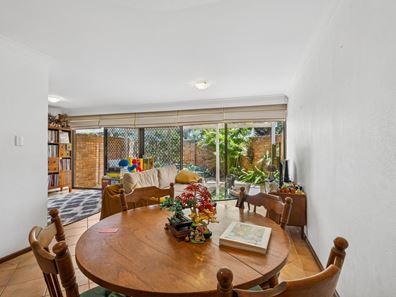 3/28 McDonald Street, Como WA 6152