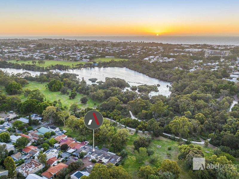 8/88 Davies  Road, Claremont WA 6010