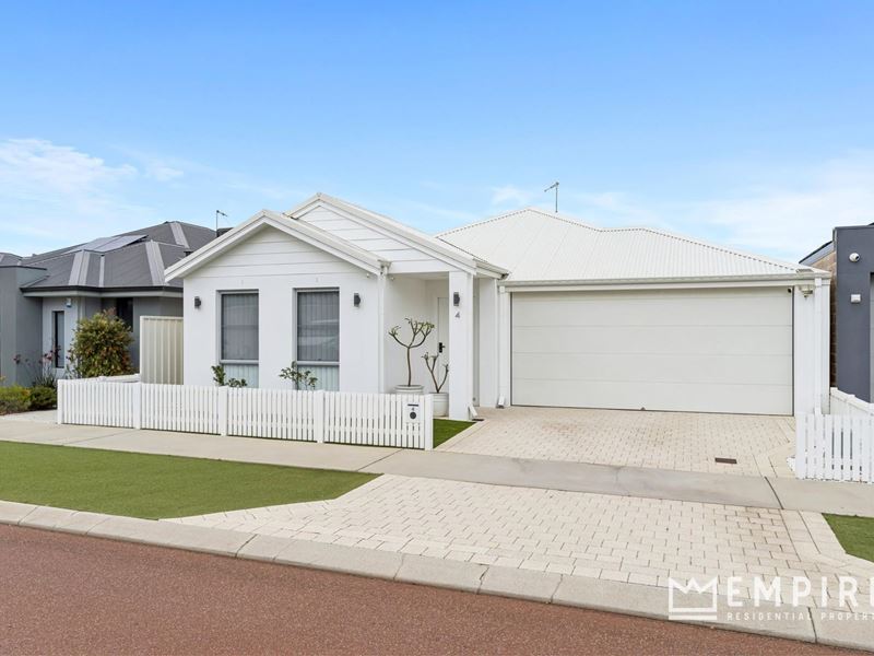 4 Dusky Court, Lake Coogee WA 6166