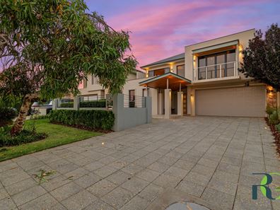 16 Farrin Street, Attadale WA 6156