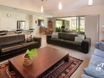 117 Beachfields Drive, Abbey WA 6280