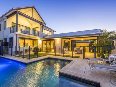 14 Seaview Place, Wannanup WA 6210