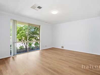2/13 Luffingham Street, Melville WA 6156
