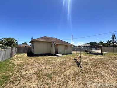8 Ulmus Street, Rangeway WA 6530