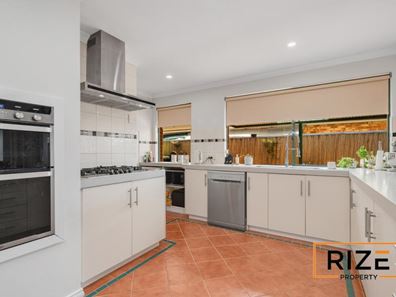 16 Ollera Meander, Carramar WA 6031