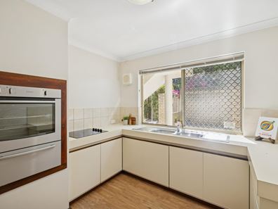 3/2-4 Lansdowne Road, Kensington WA 6151