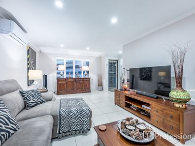 17 Gidley Cove, Quinns Rocks WA 6030