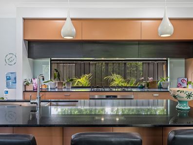 22 Dragonfly Boulevard, Lakelands WA 6180