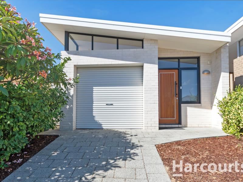 27 Floresta Street, Sinagra WA 6065