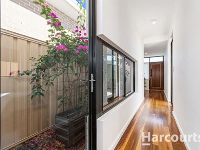 27 Floresta Street, Sinagra WA 6065