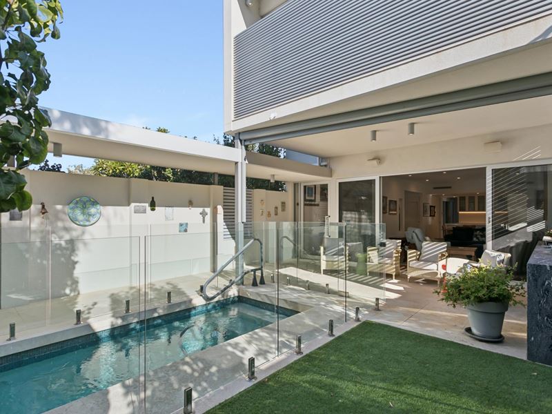 9B Freshwater Close, Claremont