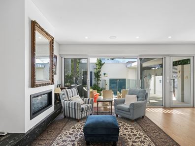 9B Freshwater Close, Claremont WA 6010