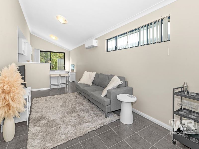 18/20 Grove St West Street, Little Grove